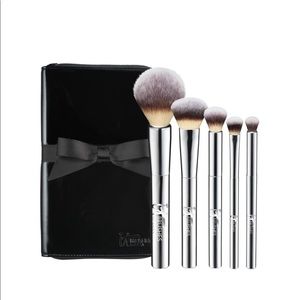 IT Brushes Your Beautiful Basics Airbrush 101 5-Pc Makeup Brush Set